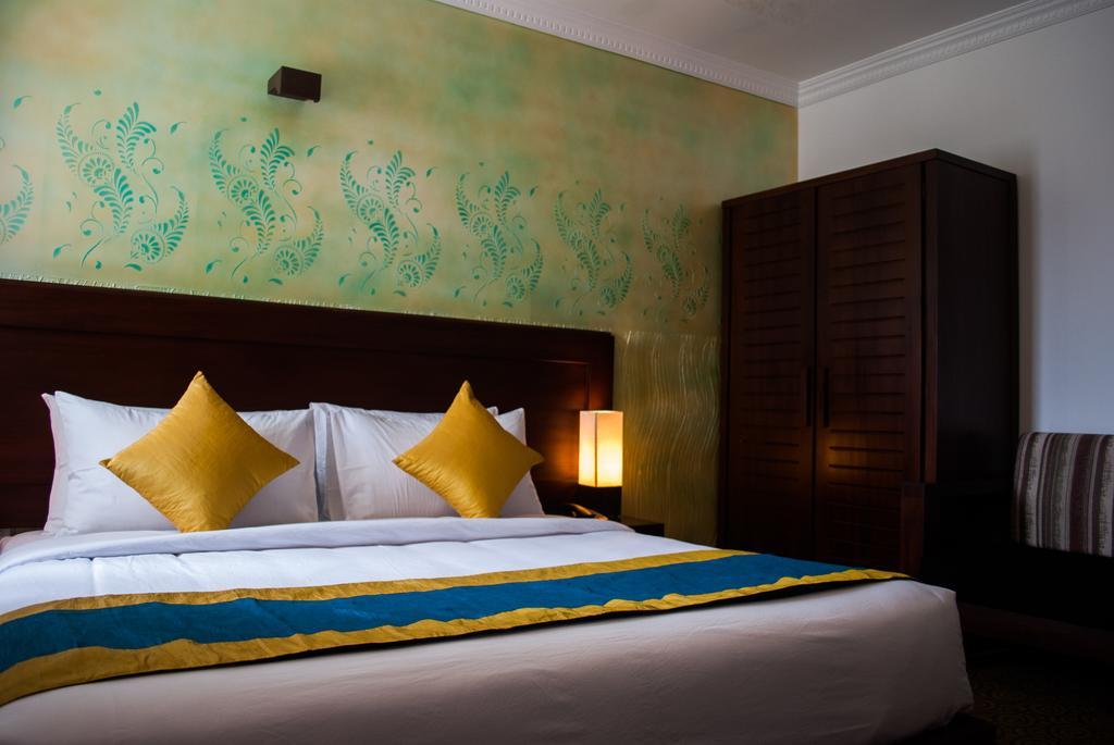Ceylon City Hotel,Коломбо Экстерьер фото